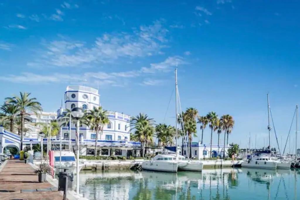 Lovely 1 Bedroom Apartment With Sea Views And Pool Estepona Ngoại thất bức ảnh