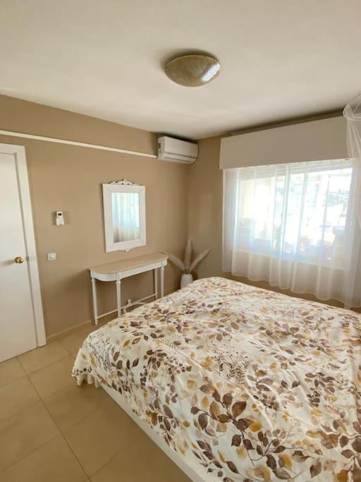 Lovely 1 Bedroom Apartment With Sea Views And Pool Estepona Ngoại thất bức ảnh