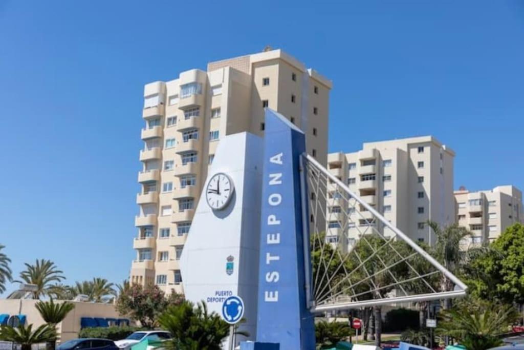 Lovely 1 Bedroom Apartment With Sea Views And Pool Estepona Ngoại thất bức ảnh