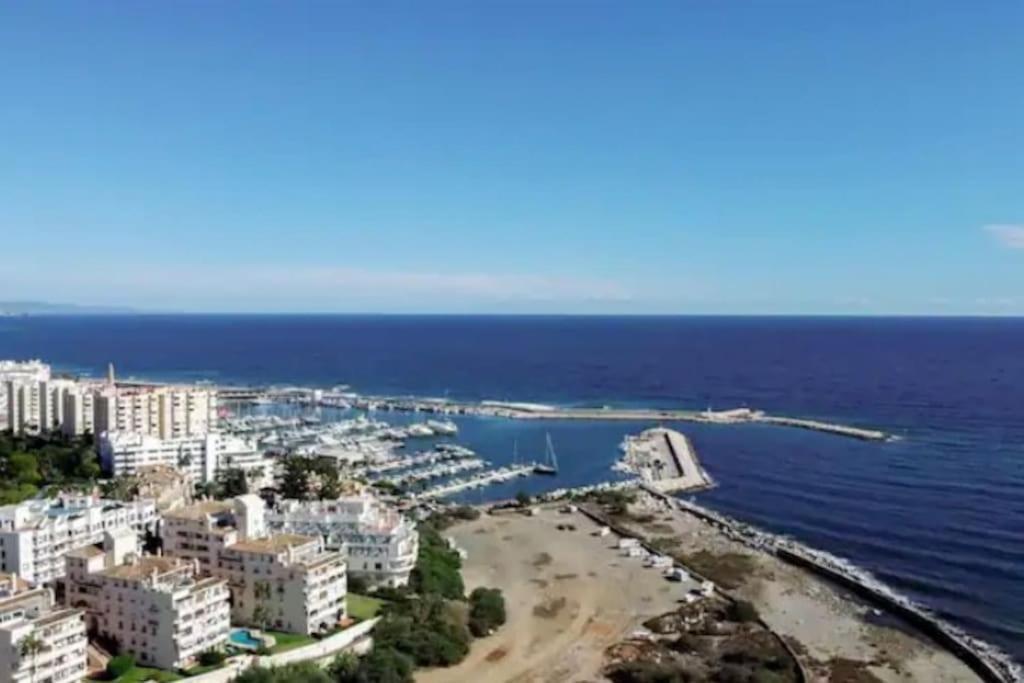 Lovely 1 Bedroom Apartment With Sea Views And Pool Estepona Ngoại thất bức ảnh