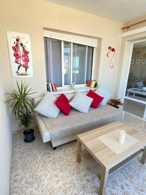 Lovely 1 Bedroom Apartment With Sea Views And Pool Estepona Ngoại thất bức ảnh