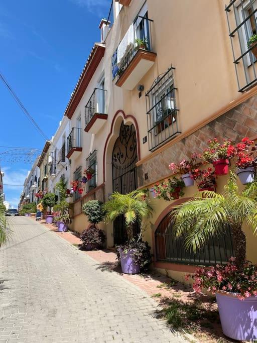 Lovely 1 Bedroom Apartment With Sea Views And Pool Estepona Ngoại thất bức ảnh