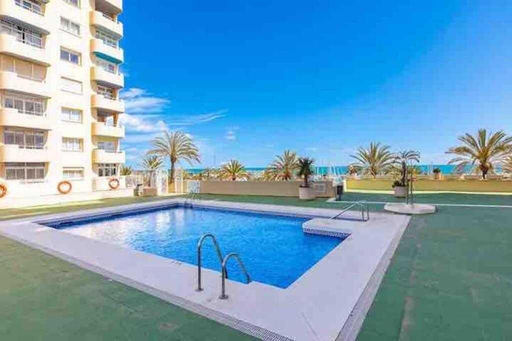 Lovely 1 Bedroom Apartment With Sea Views And Pool Estepona Ngoại thất bức ảnh